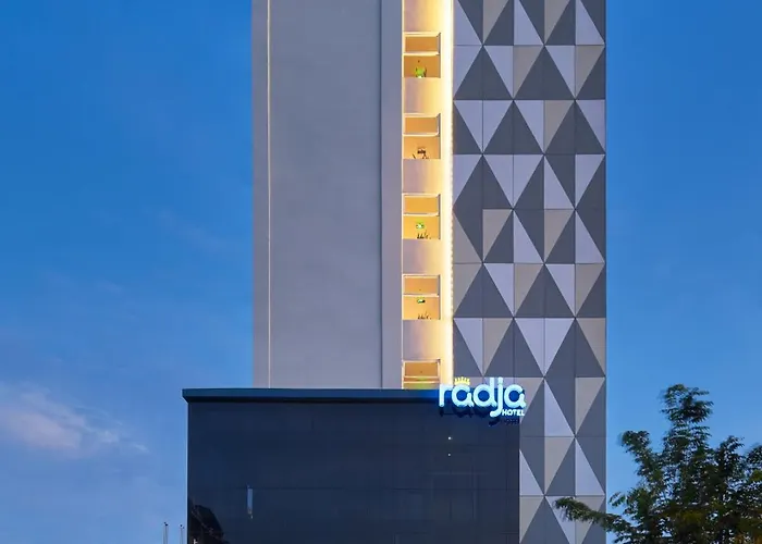 Radja Art And Boutique Hotel Simpang Lima Semarang